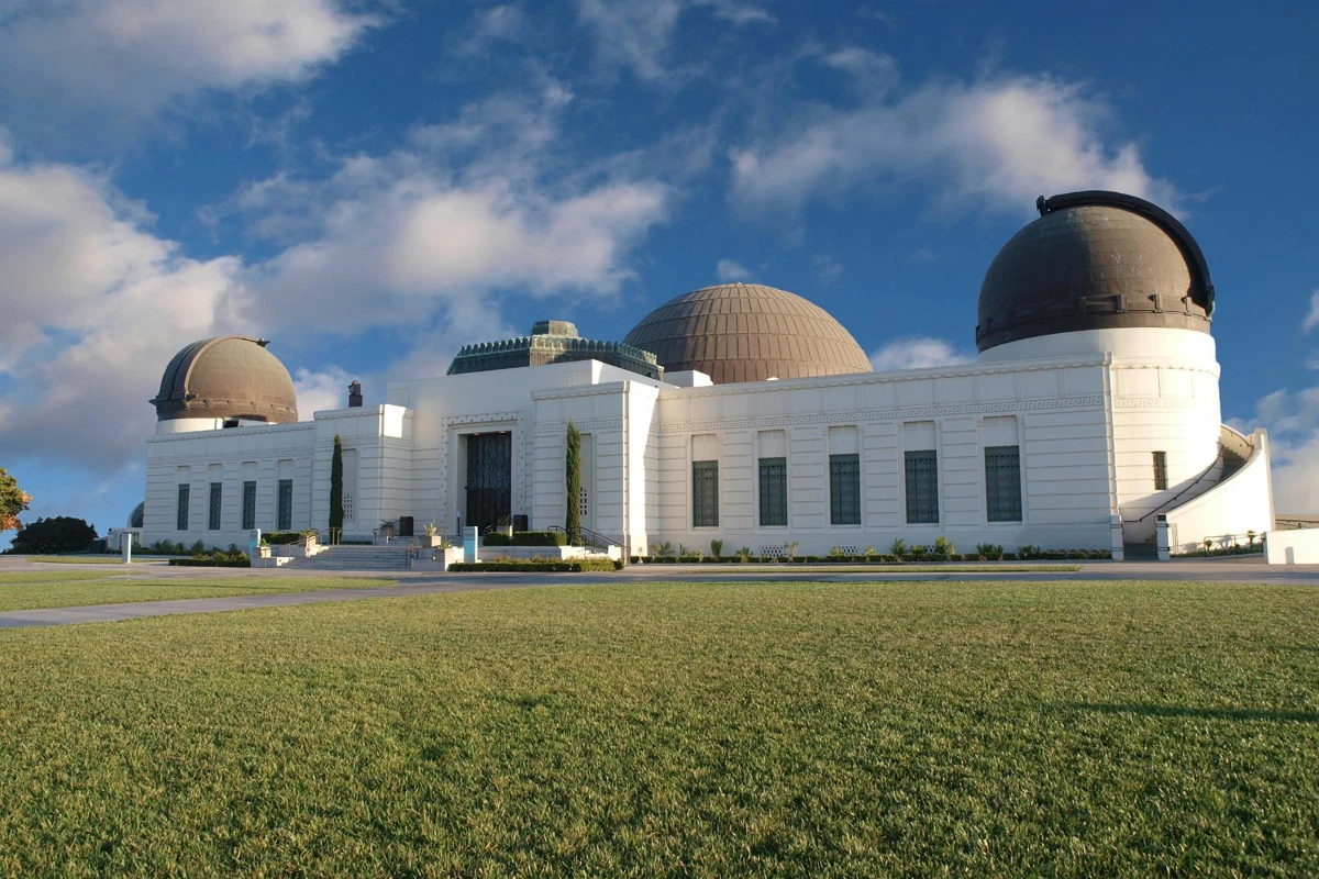 Griffith Observatory - 3.04 km from property